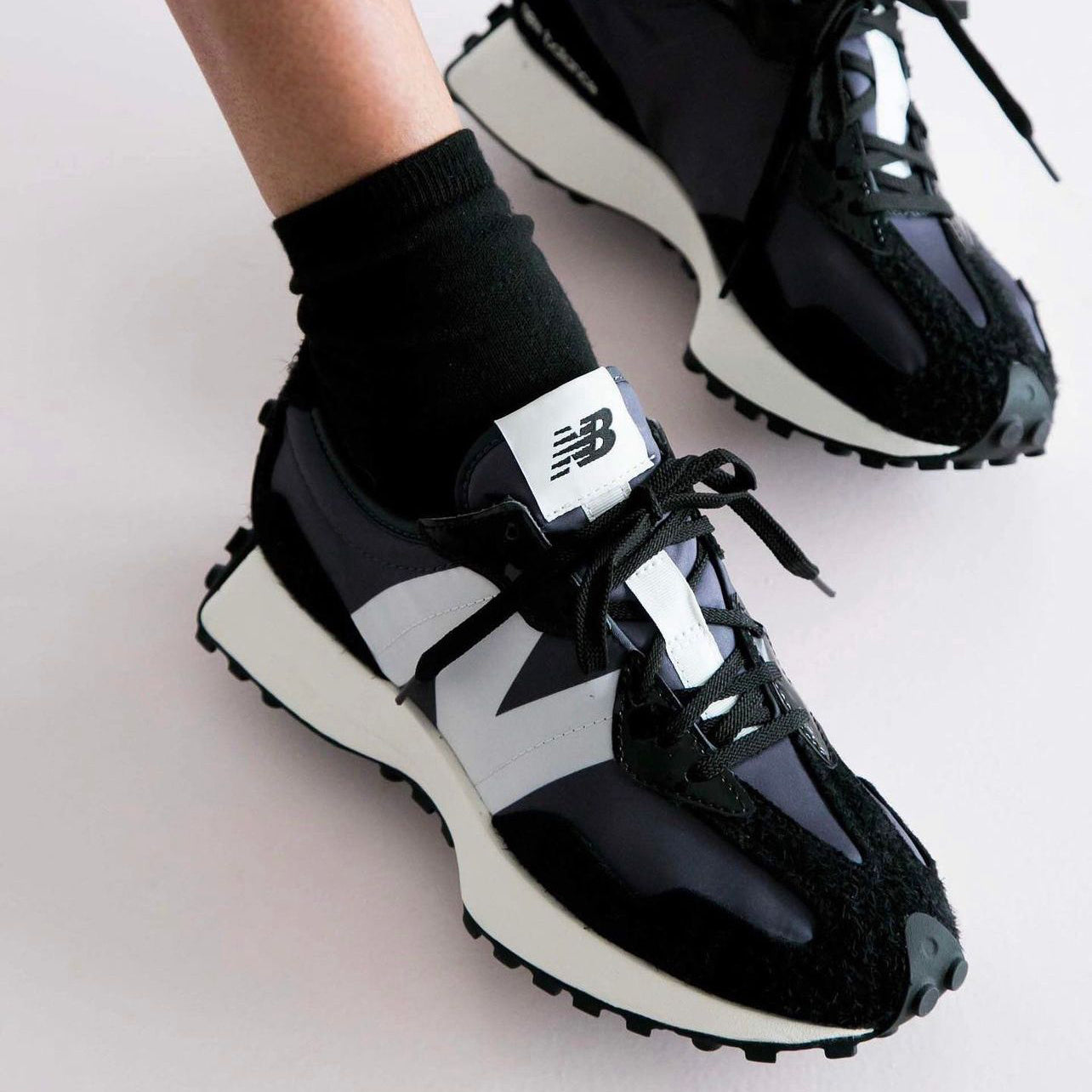 New Balance 327 First Copy Shoe