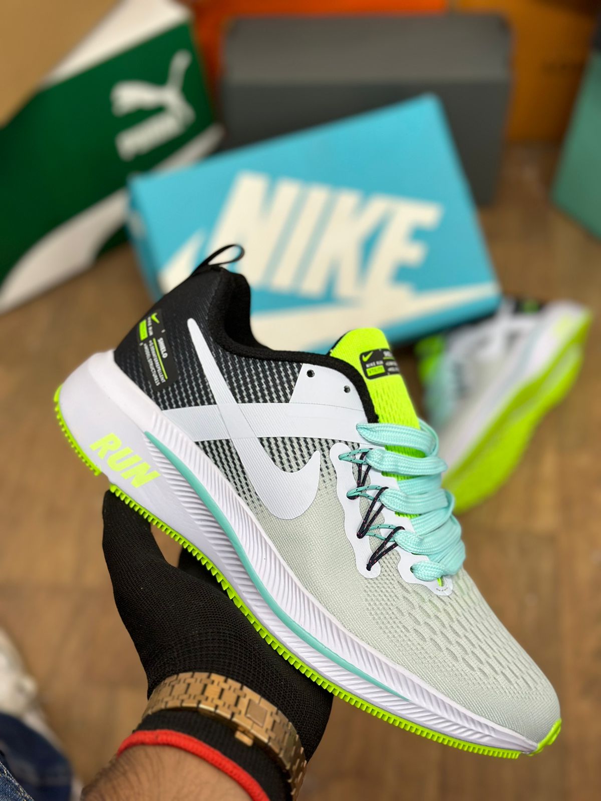 NIKE ZOOM RUN First Copy Shoe