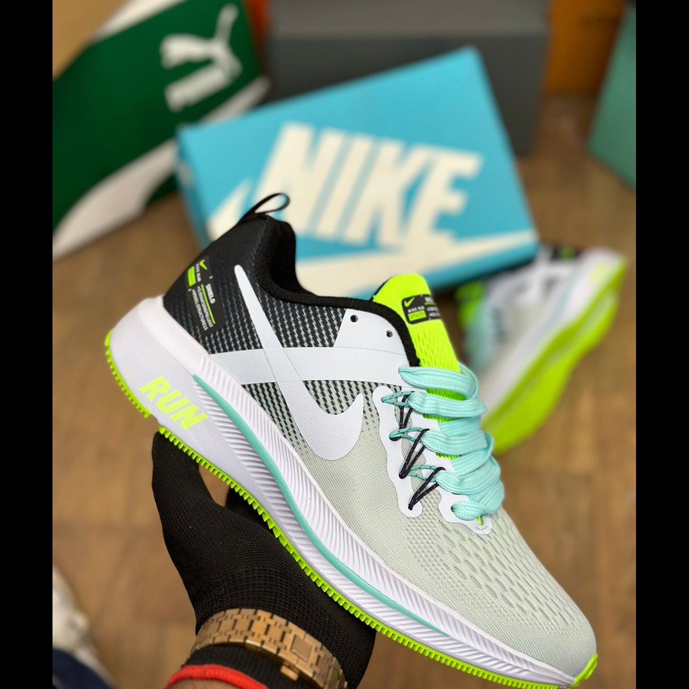 NIKE ZOOM RUN First Copy Shoe