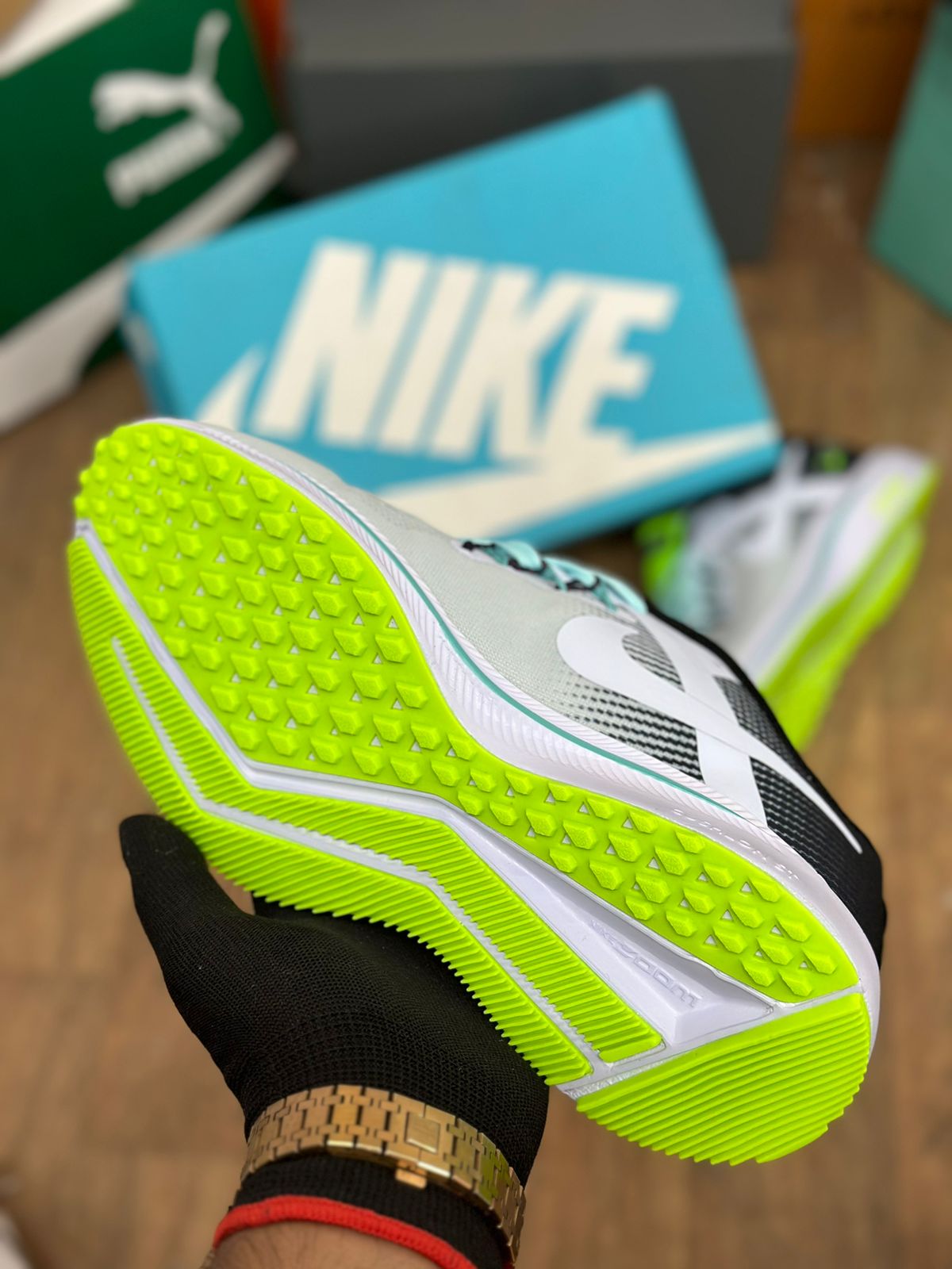NIKE ZOOM RUN First Copy Shoe