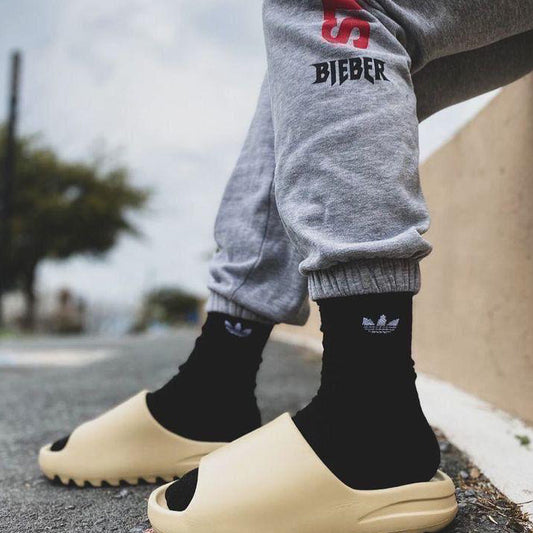 ADIDAS YEZZY SLIDE First Copy Slipper