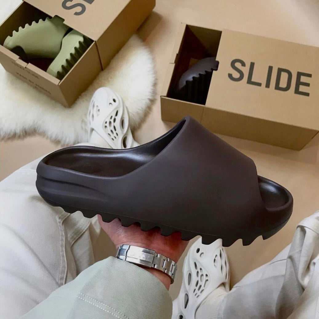 ADIDAS YEZZY SLIDE First Copy Slipper