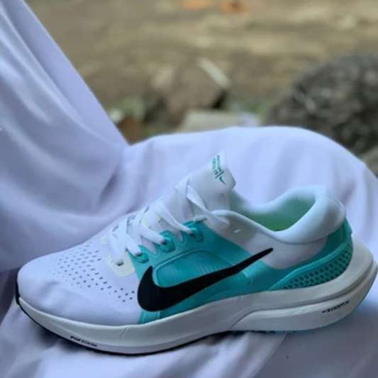 Nike Vomro 