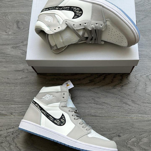 Nike Jordan 1 Retro High Dior Men Sneakers Leather Quality First Copy Shoe