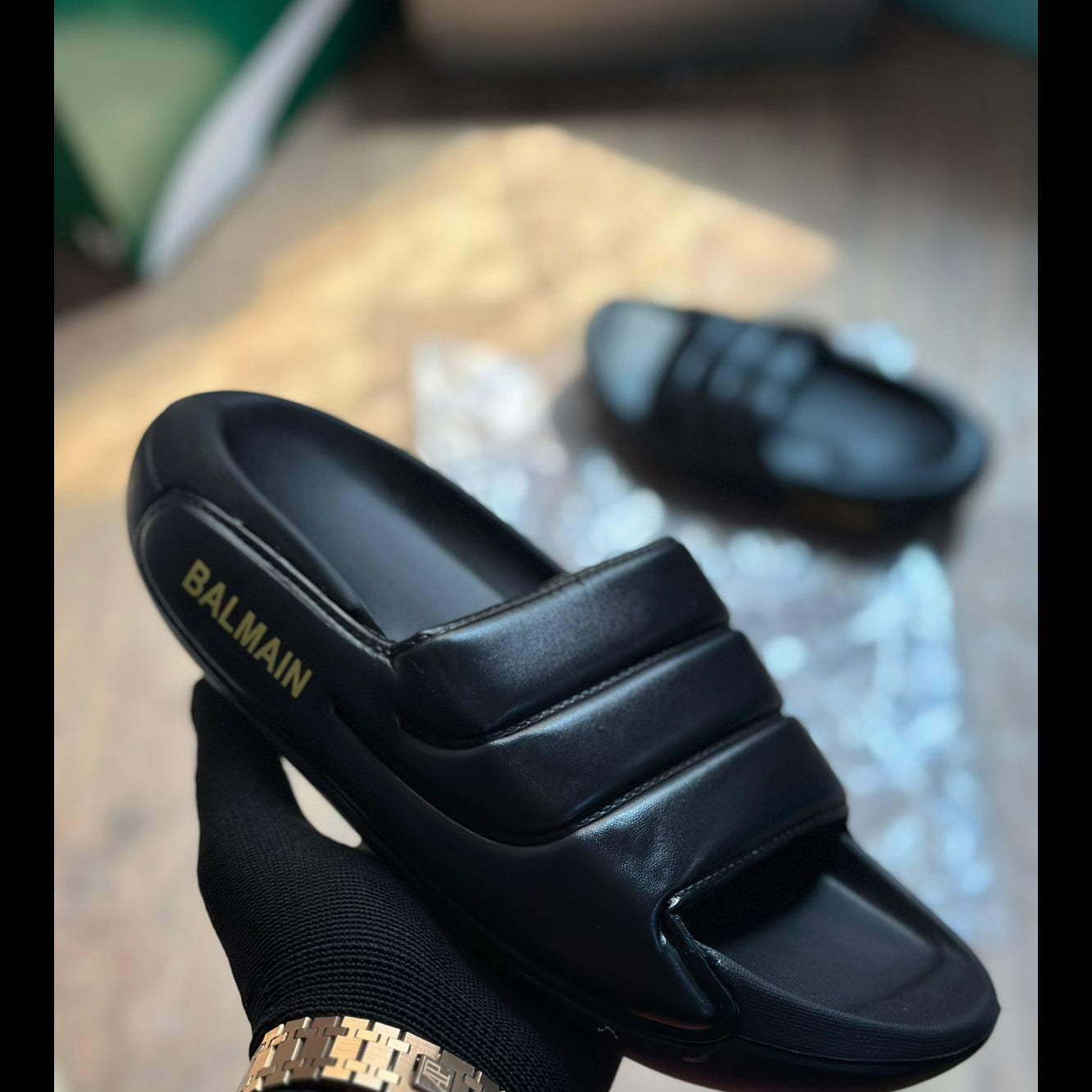 Affordable Summertime Chic: First Copy Balmain Flip Flops - Shoe Effect