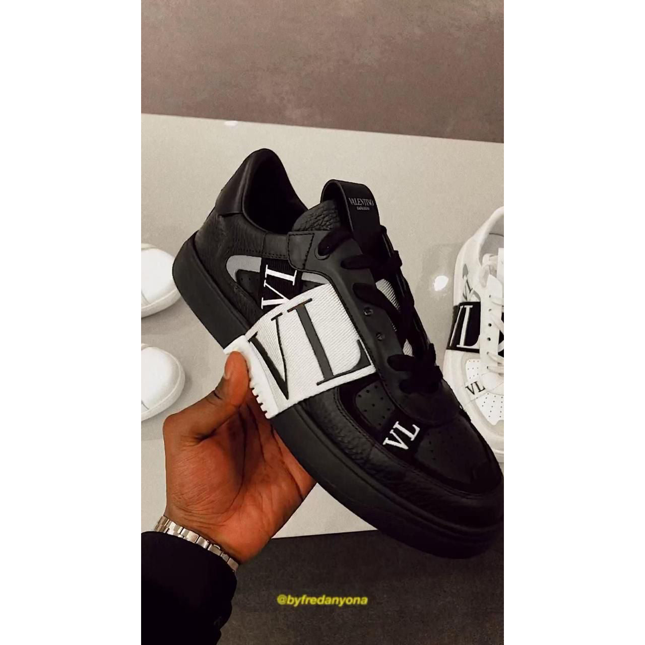 Lv First Copy Shoe
