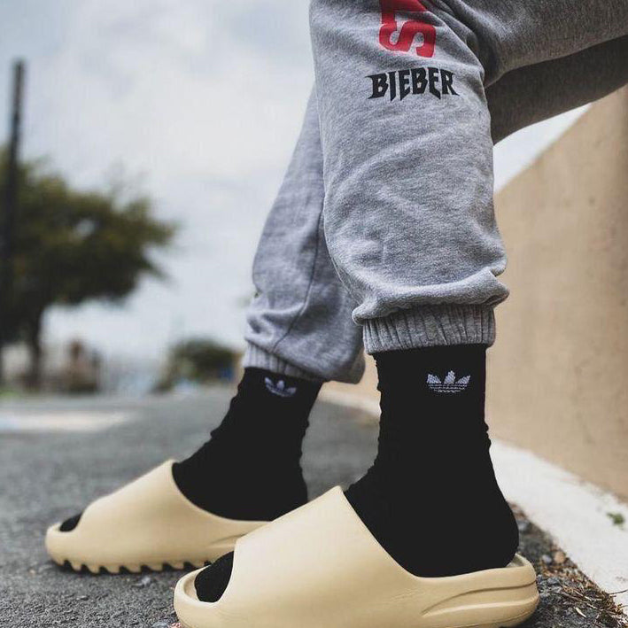 ADIDAS YEZZY SLIDE First Copy Slipper - dashingboot