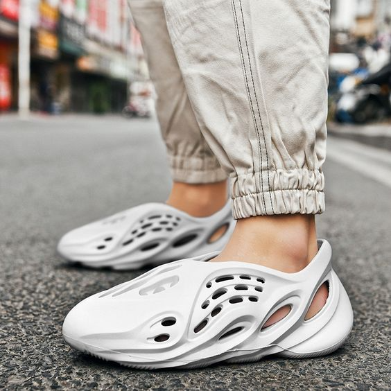 【27.5cm 新品未着用】adidas yeezy foam runner